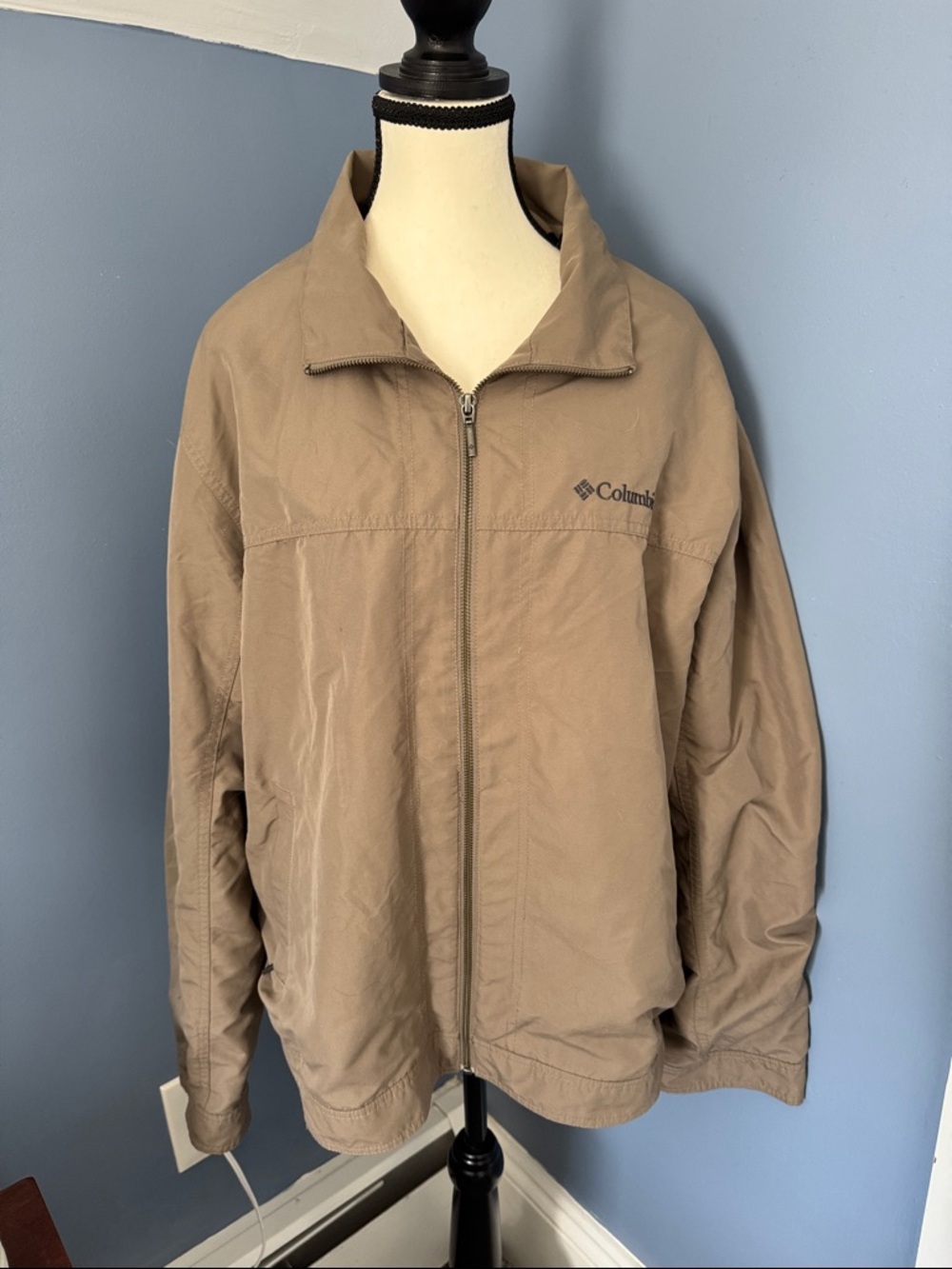 Columbia Men’s Lightweight Zip Jacket — Taupe Brown